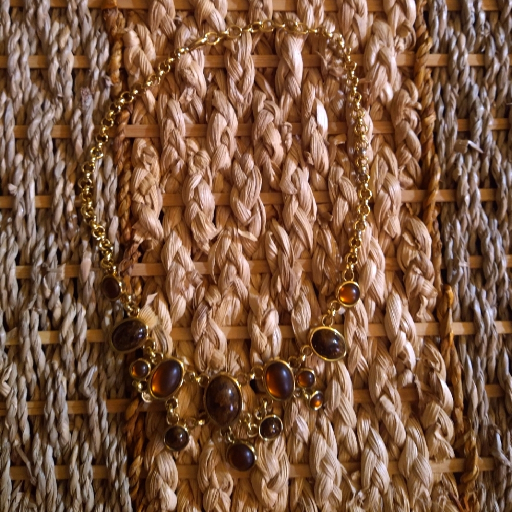 Vintage Gold Tone Necklace